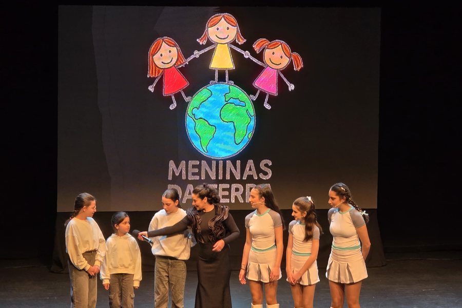 Tour Planeta Água — Meninas da Terra em palco